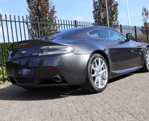 013aston Martin V8 Vantage (23)