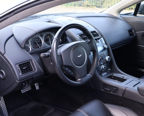 047aston Martin V8 Vantage (45)