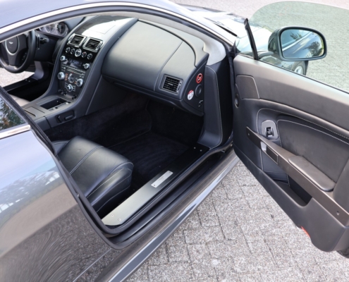 055aston Martin V8 Vantage (46)