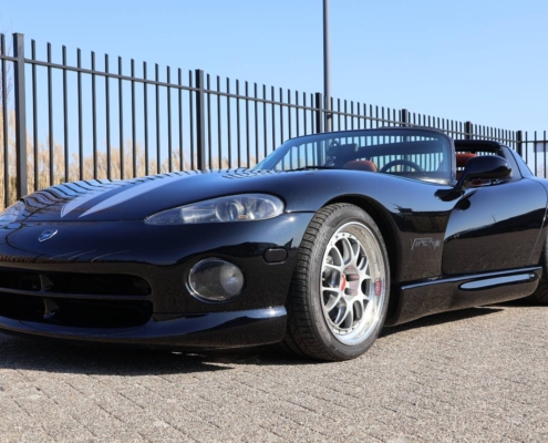 004img004dodge Viper Rt10