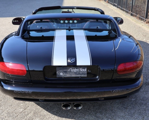 009img013dodge Viper Rt10