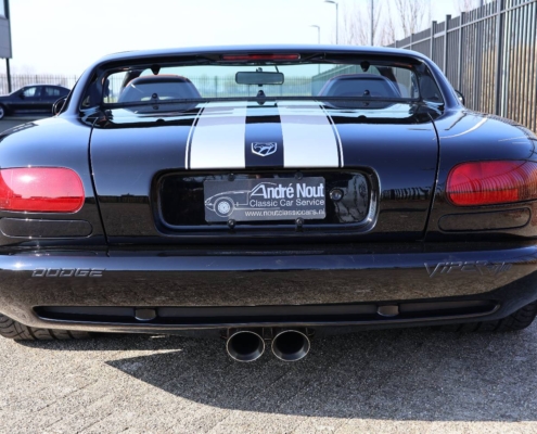 010img014dodge Viper Rt10