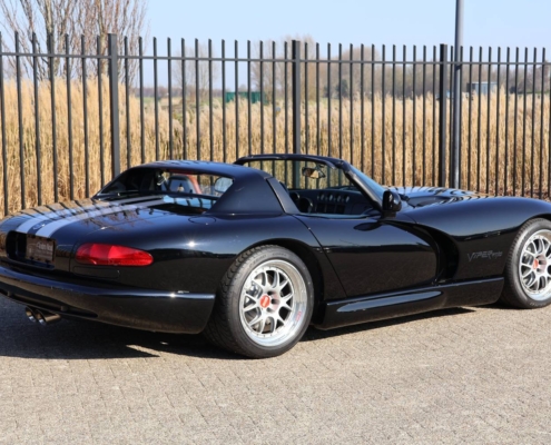 011img038dodge Viper Rt10