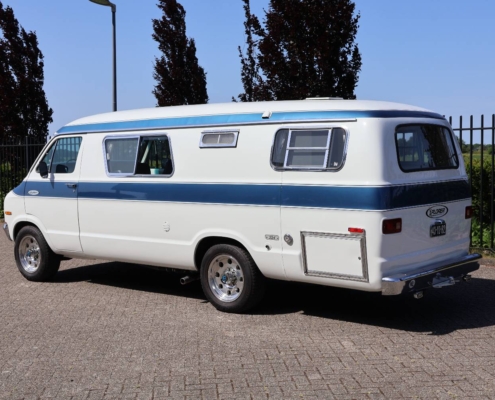 004img003dodge camper 004img003dodge Camper