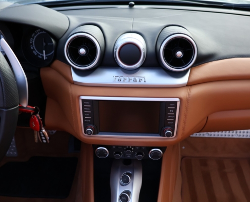 066ferrari California T Hele (90)