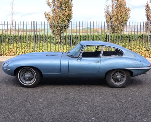 003img021jaguar E Type 4.2 Fhc