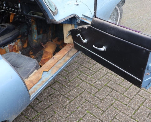 023img016jaguar E Type 4.2 Fhc