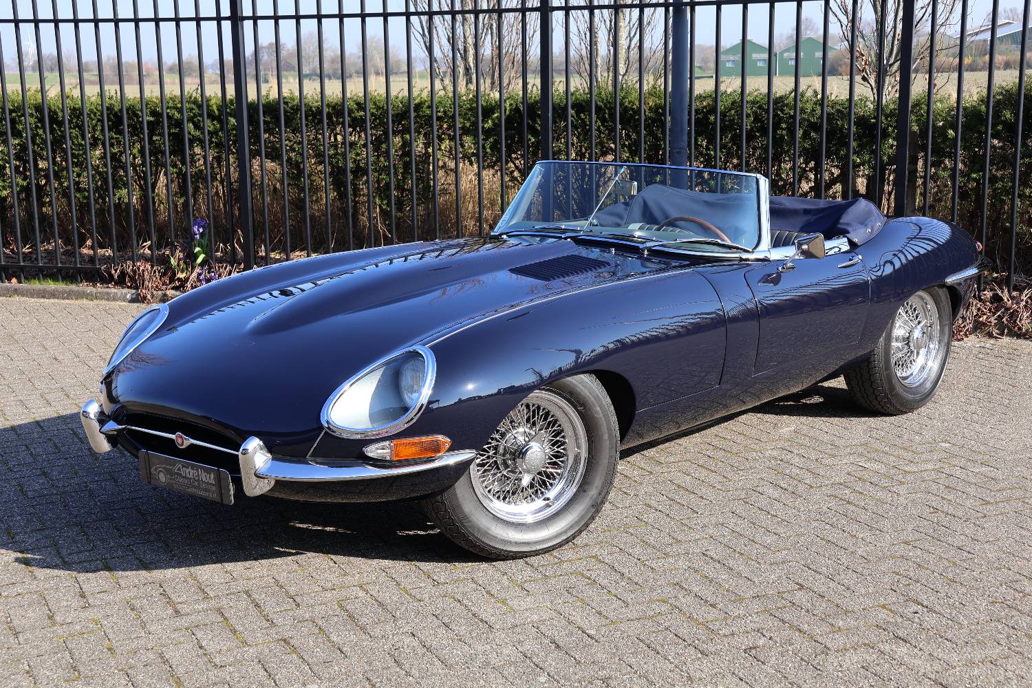 001img008jaguar E Type 4.2 Ots
