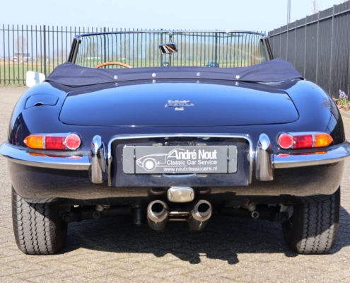 010img013jaguar E Type 4.2 Ots