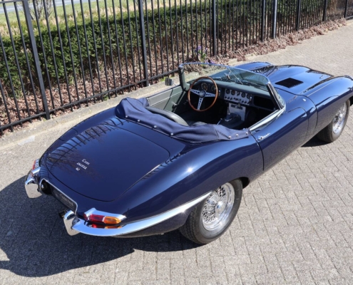 012img060jaguar E Type 4.2 Ots