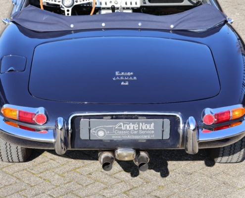 032img015jaguar E Type 4.2 Ots