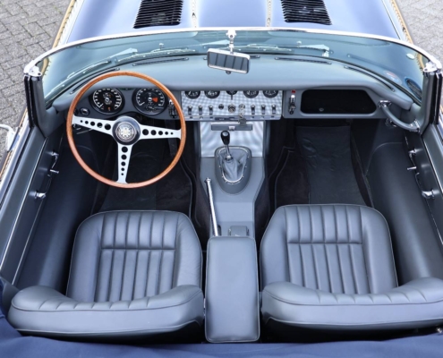 048img079jaguar E Type 4.2 Ots