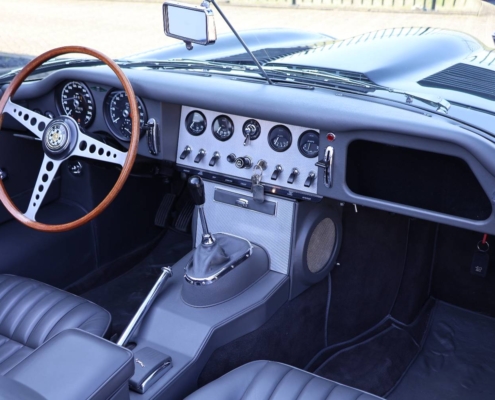 056img083jaguar E Type 4.2 Ots