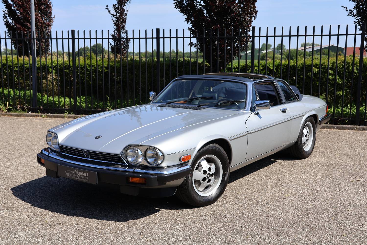 001img005jaguar Xj S C
