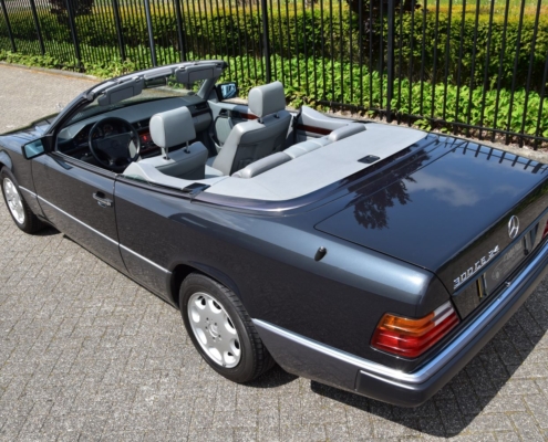 006img052mercedes 300 Ce 24 Ch124 Cabriolet