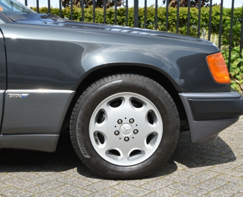 025img117mercedes 300 Ce 24 Ch124 Cabriolet