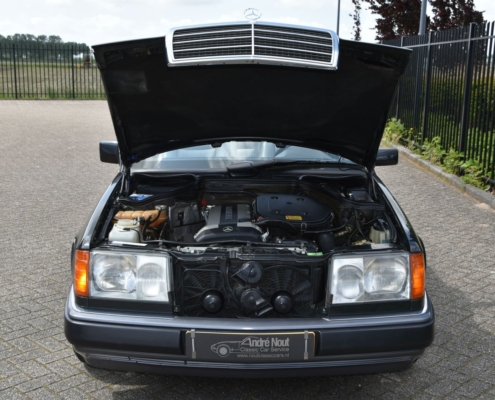 035img101mercedes 300 Ce 24 Ch124 Cabriolet