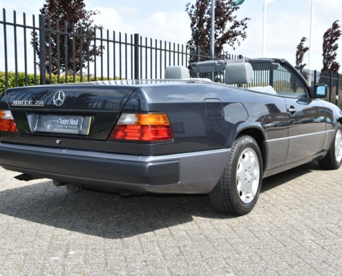 Img122mercedes 300 Ce 24 Ch124 Cabriolet