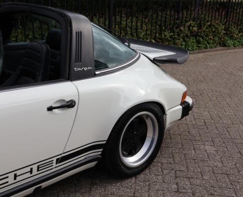 032porsche 911 Targa Wit (16)