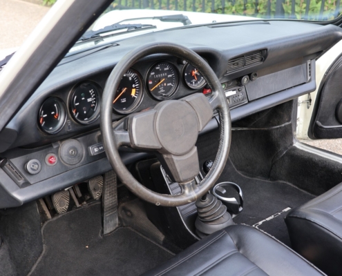 047porsche 911 Targa Wit (30)