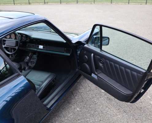 047Porsche 964 Carrera 4 coupé (30) 047porsche 964 Carrera 4 Coupé (30)