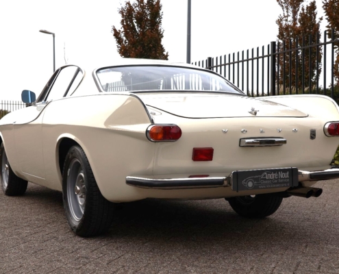 007img015volvo P1800
