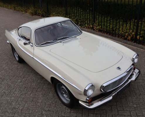 017img061volvo P1800