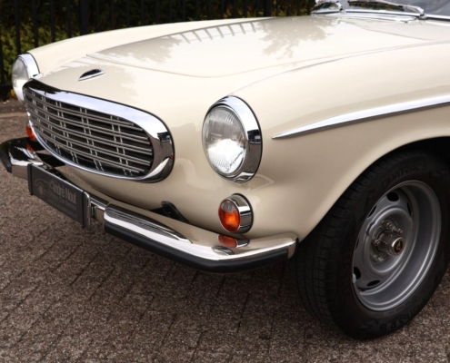 020img008volvo P1800