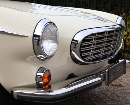 023img057volvo P1800