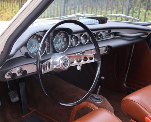 040img036volvo P1800