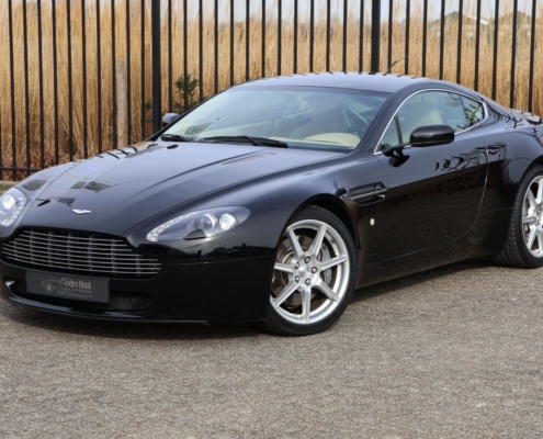 01 Img003aston Martin Vantage