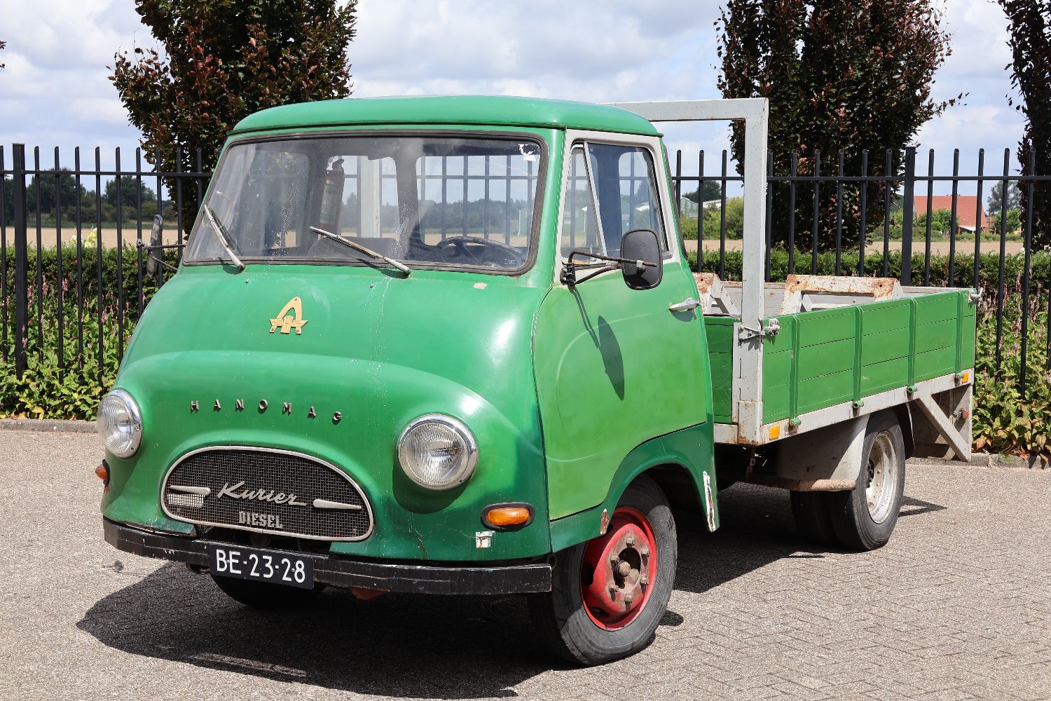001img018hanomag Kurier
